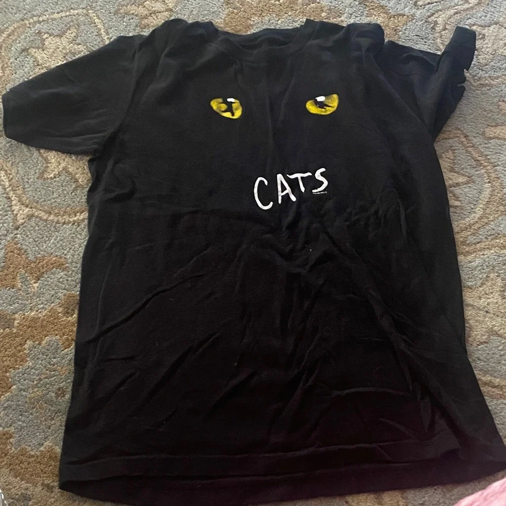 1981 Black 'Cats' Cat Eyes Graphic T-Shirt - $30 M